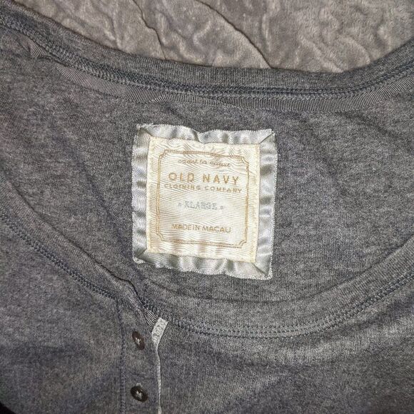 Old Navy ribbed long sleeve - Picture 4 of 4